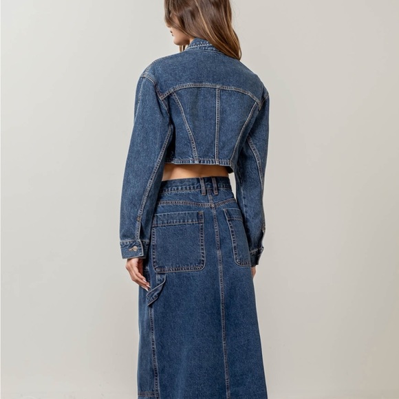 Cropped Denim Jean Jacket - Picture 2 of 4